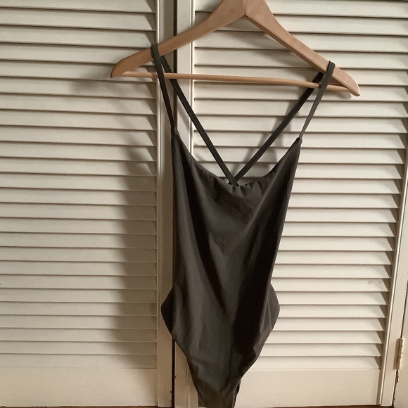 Classic Uno Lido swimsuit, small, olive green - Picture 5 of 9